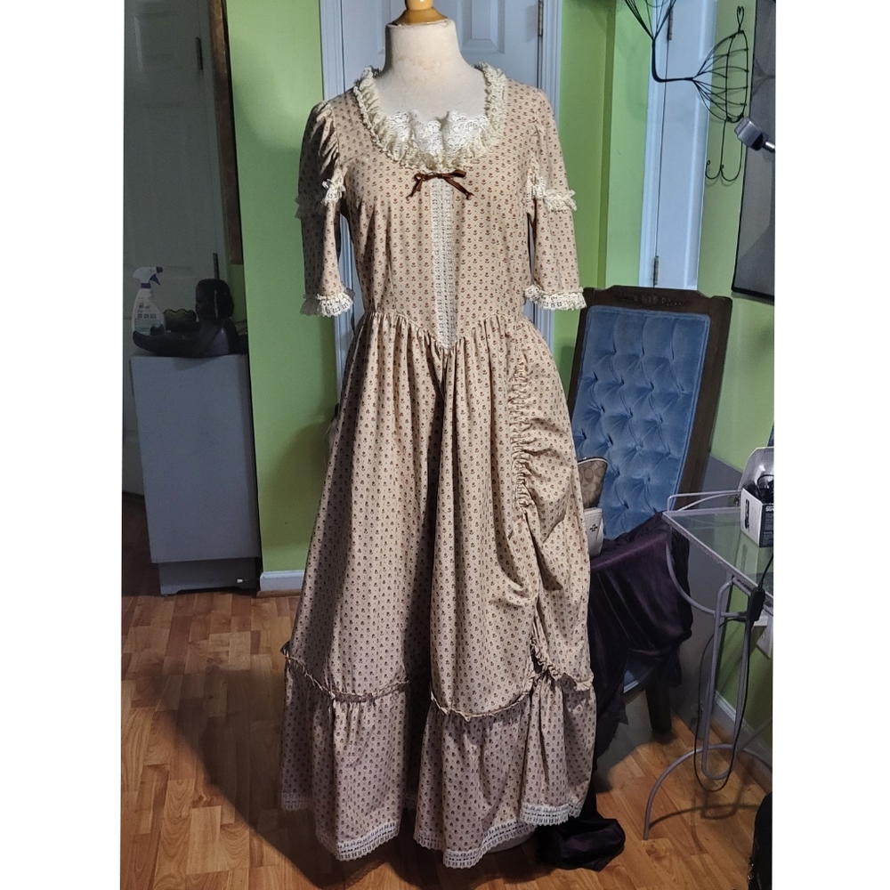 Vintage Plussize Handmade Prairie Dress with Matching Bonnet